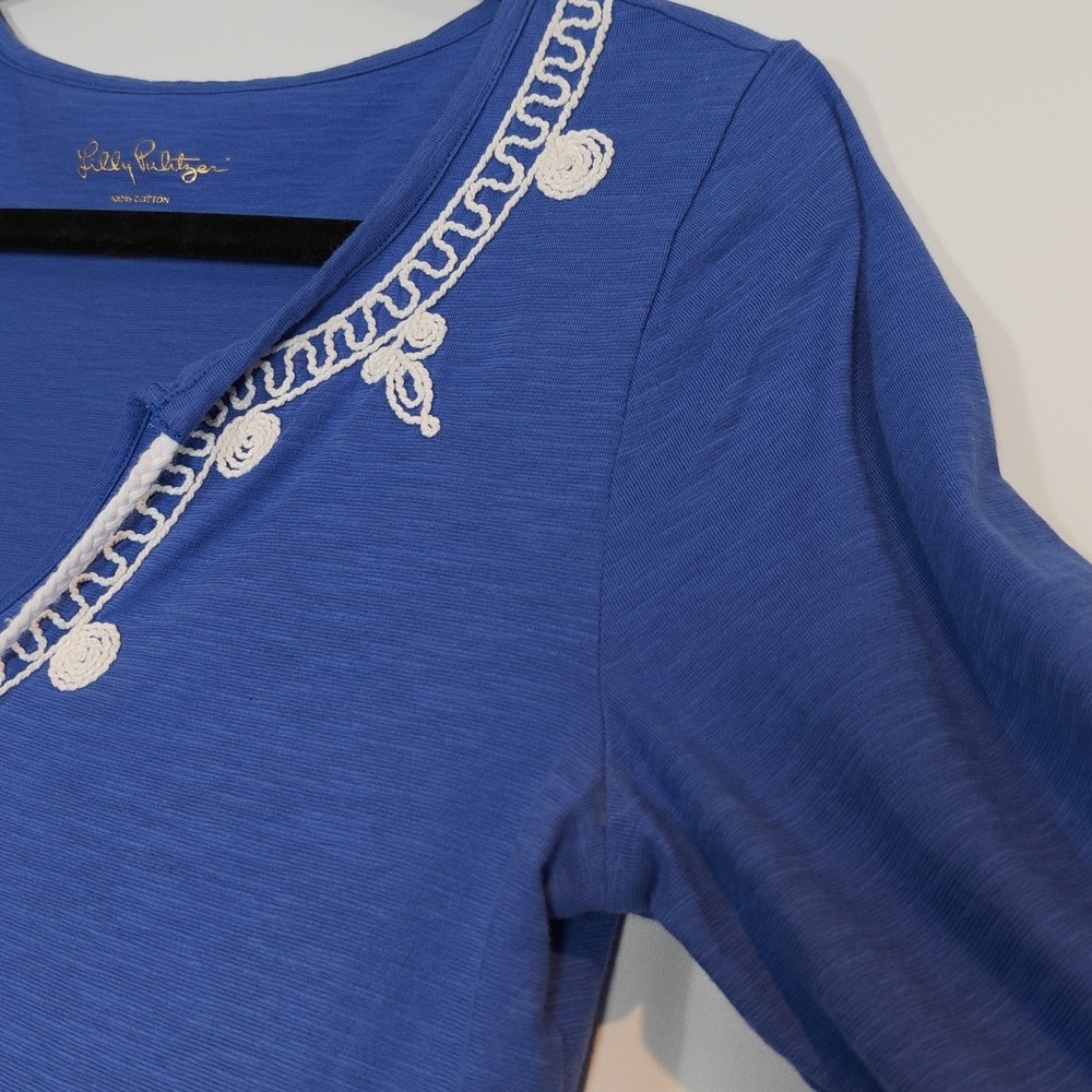 LILLY PULITZER Blue Embroidered Tassel 3/4 Sleeve V-Neck Top Size Medium - Picture 9 of 15